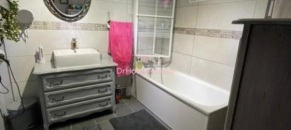 4 bedrooms House in Monthyon, France No. 170908 4