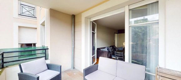 3 bedrooms Apartment in Emerainville, France No. 333356 2