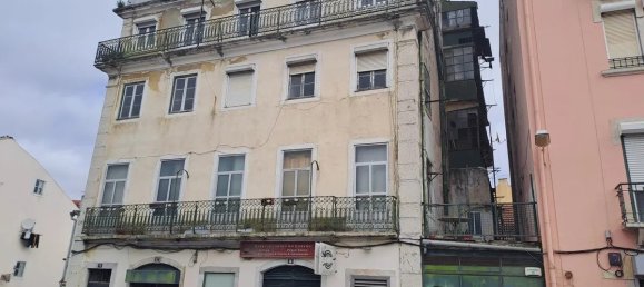806m² Building in Lisbon, Portugal No. 141353 17