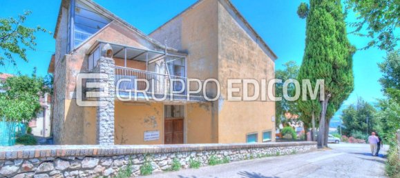 300m² Commercial property in Amelia, Italy No. 284247 16