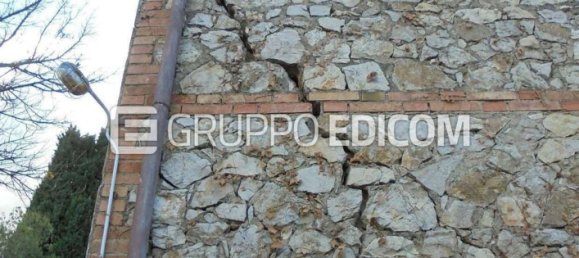 300m² Commercial property in Amelia, Italy No. 284247 9