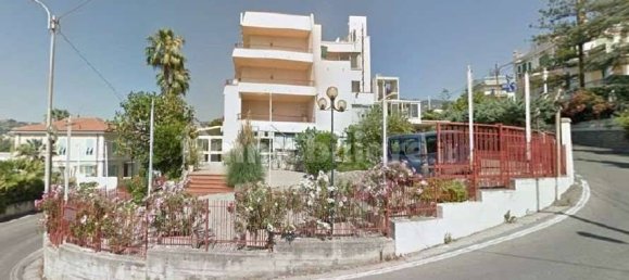 5 rooms Hotel in Sanremo, Italy No. 296482 4