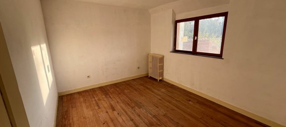 Edificio de 4 dormitorios en Amilly, France No. 55696 10