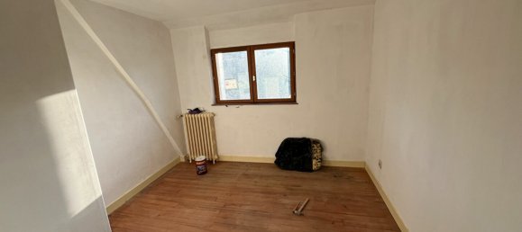 Edificio de 4 dormitorios en Amilly, France No. 55696 9