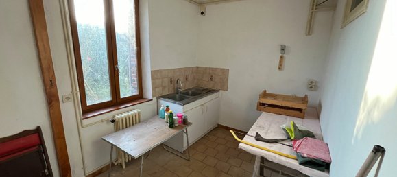 Edificio de 4 dormitorios en Amilly, France No. 55696 7