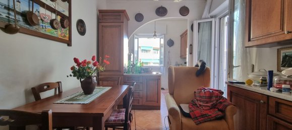 3 rooms Apartment in Genoa, Italy No. 231923 10