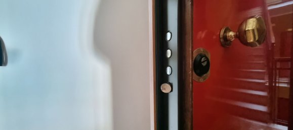 3 rooms Apartment in Genoa, Italy No. 231923 9