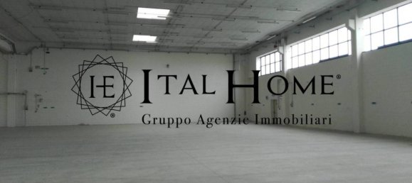 Armazém em Verano Brianza, Italy 1920 m² N.º 80927 8