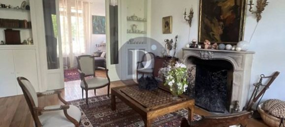 5 bedrooms House in Sceaux, France No. 121410 4