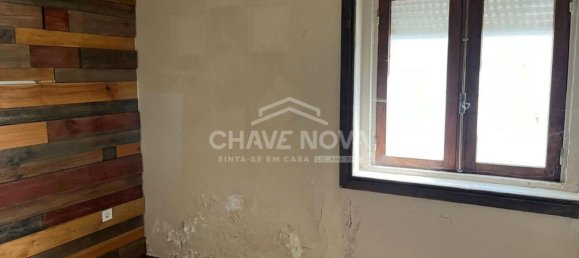 400m² Building in Porto, Portugal No. 37943 6