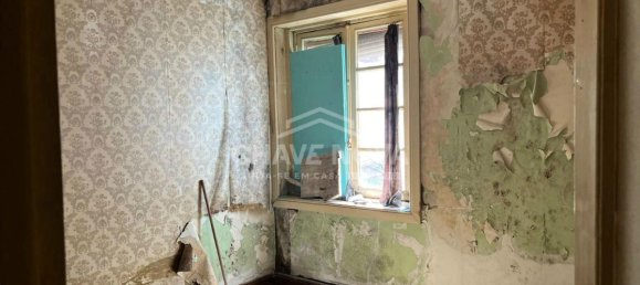 400m² Building in Porto, Portugal No. 37943 7