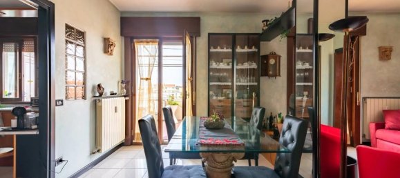 4-salle Villa à Milan, Italy No. 245738 3