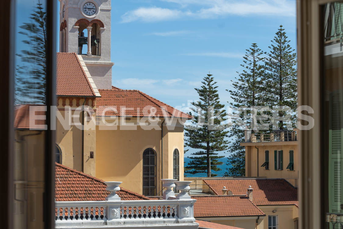 Apartamento T3 em Bordighera, Italy N.º 129738