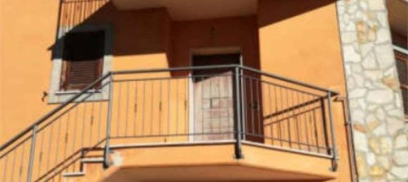 Apartamento de 2 dormitorios en Collevecchio, Italy No. 220813 11