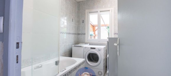 4 bedrooms House in Roubaix, France No. 363150 8