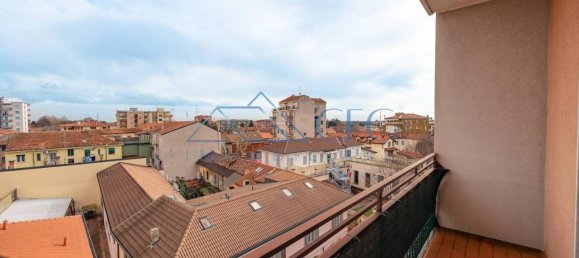 Apartamento de 4 habitaciónes en Pioltello, Italy No. 38935 17