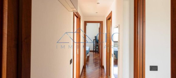 Apartamento de 4 habitaciónes en Pioltello, Italy No. 38935 12