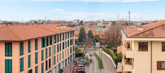 Apartamento de 4 habitaciónes en Pioltello, Italy No. 38935 6