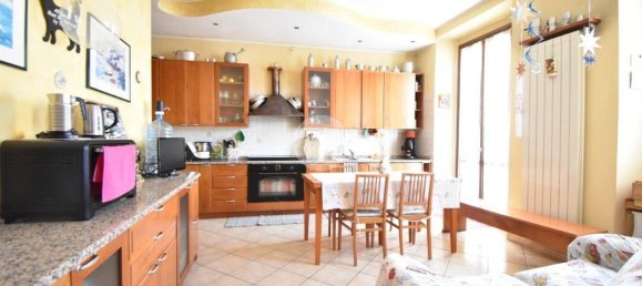 2 bedrooms Apartment in Vimercate, Italy No. 111528 3
