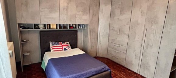 5 bedrooms Apartment in Biella, Italy No. 358062 15