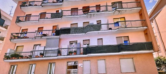 5 bedrooms Apartment in Biella, Italy No. 358062 22