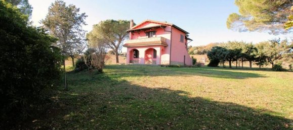4 bedrooms House in Roccastrada, Italy No. 135000 4