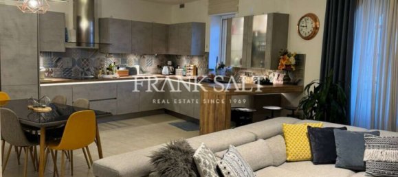 Apartamento de 2 dormitorios en Kalkara, Malta No. 8147 5