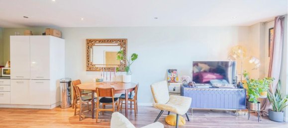 2 bedrooms Apartment in London, United Kingdom No. 10607 6