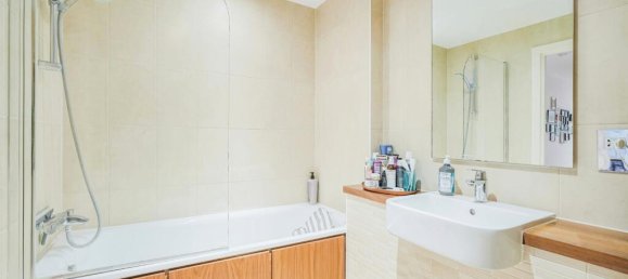 2 bedrooms Apartment in London, United Kingdom No. 10607 18