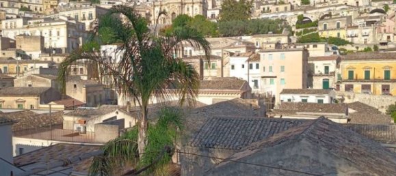 Edificio de 5 habitaciónes en Modica, Italy No. 351556 8