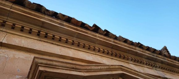 Edificio de 5 habitaciónes en Modica, Italy No. 351556 2