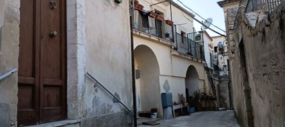 Edificio de 5 habitaciónes en Modica, Italy No. 351556 3