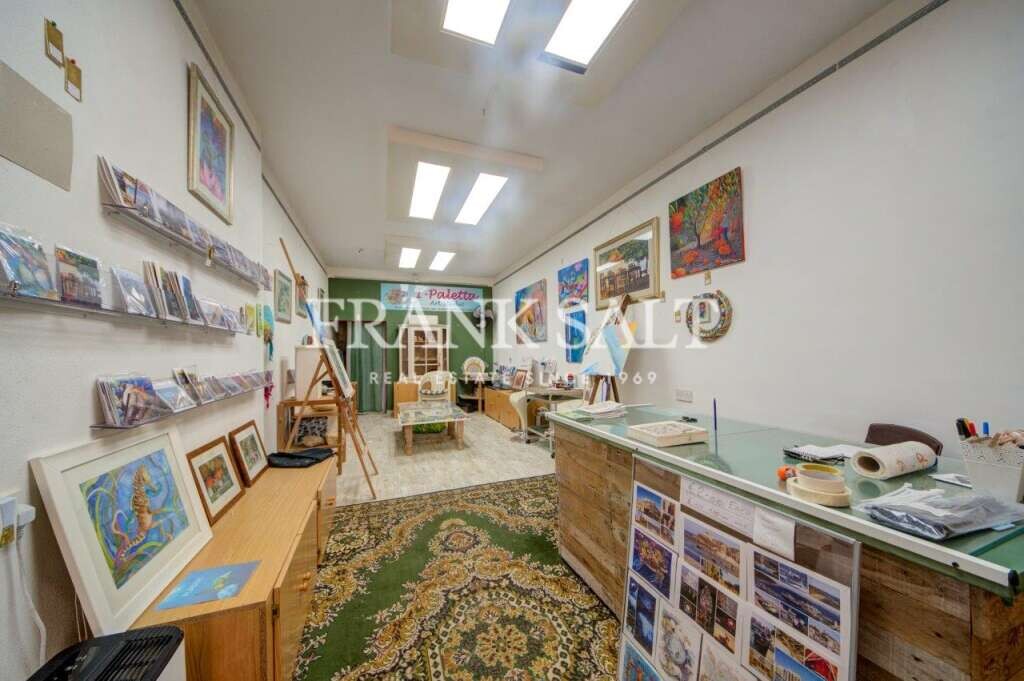 Tienda en Marsalforn, Malta No. 13316