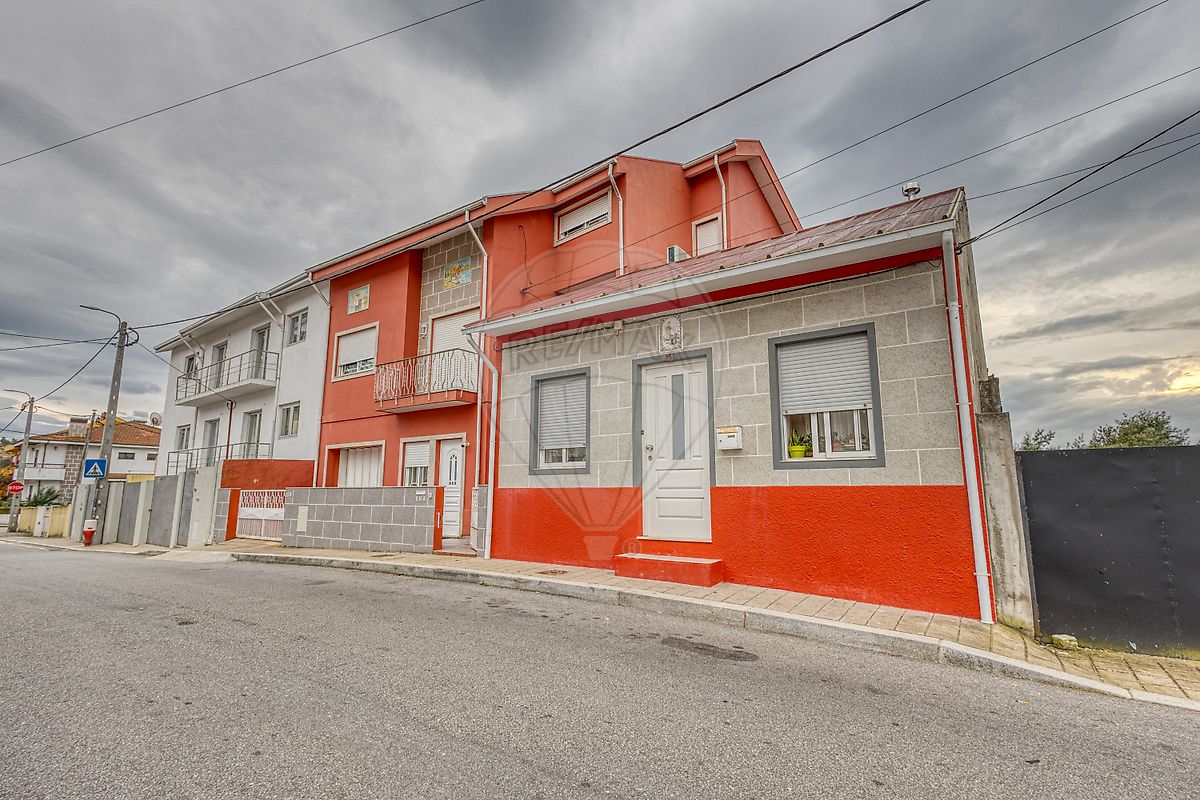 2 غرف نوم منزل في Fanzeres, Portugal رقم 24150