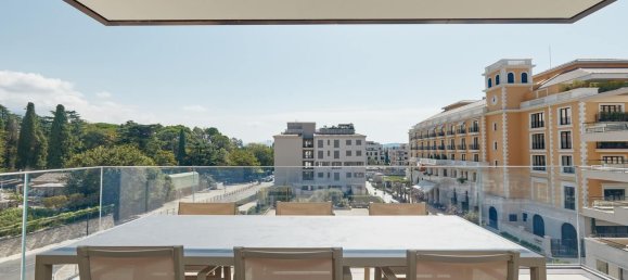 2 bedrooms Apartment in Tivat, Montenegro No. 243 5