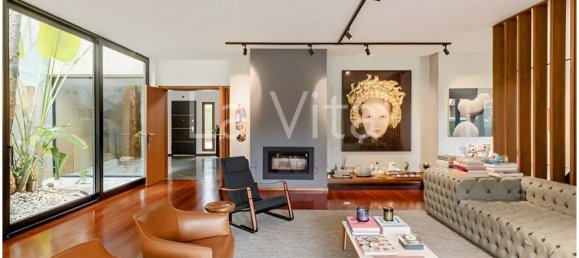 6 bedrooms Villa in Cascais, Portugal No. 170507 2