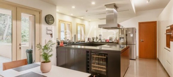 6 bedrooms Villa in Cascais, Portugal No. 170507 9