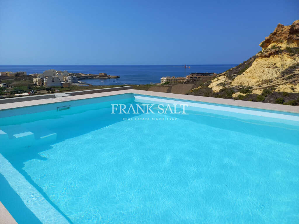 3 bedrooms Penthouse in Marsalforn, Malta No. 5953