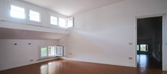 4 rooms Duplex in Montelabbate, Italy No. 264910 13