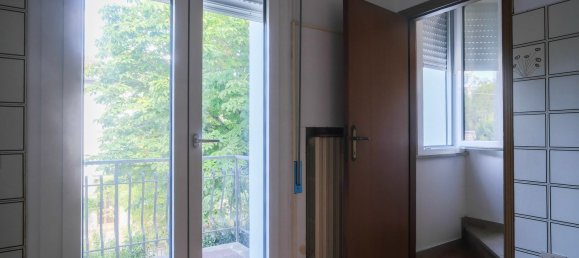 4 rooms Duplex in Montelabbate, Italy No. 264910 12