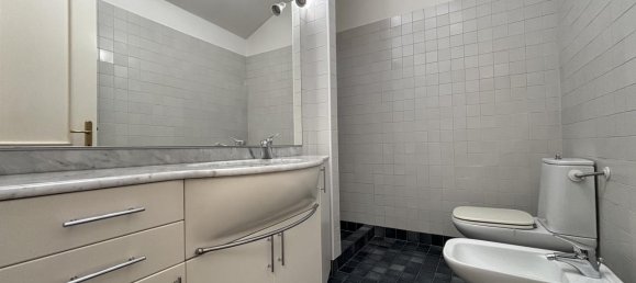 Пентхаус с 4 комнатами в Виченца, Италия № 9465 51