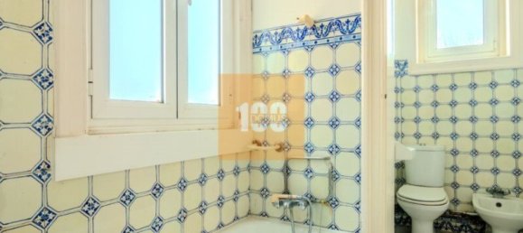 614m² Building in Porto, Portugal No. 123459 23