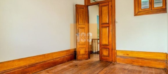 614m² Building in Porto, Portugal No. 123459 15