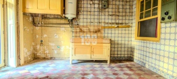 614m² Building in Porto, Portugal No. 123459 37