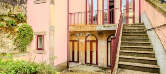 614m² Building in Porto, Portugal No. 123459 25