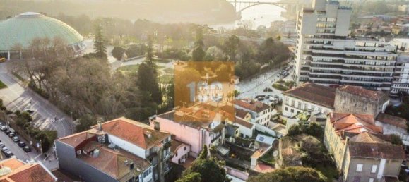 614m² Building in Porto, Portugal No. 123459 42