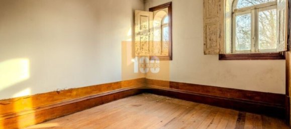 614m² Building in Porto, Portugal No. 123459 16