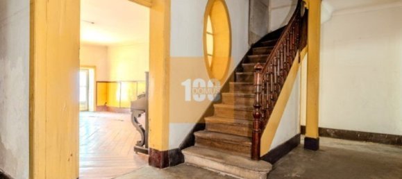 614m² Building in Porto, Portugal No. 123459 40