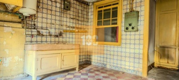 614m² Building in Porto, Portugal No. 123459 39