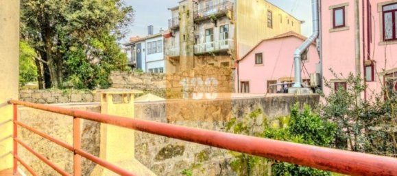 614m² Building in Porto, Portugal No. 123459 30